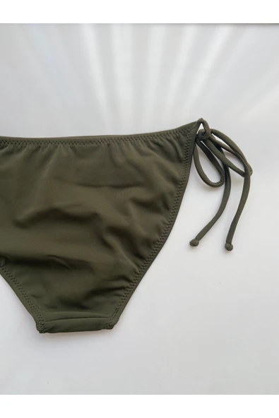 Zi Haki Kenarları Ince Ip Bağlama Detaylı Bikini Altı - Resim 6