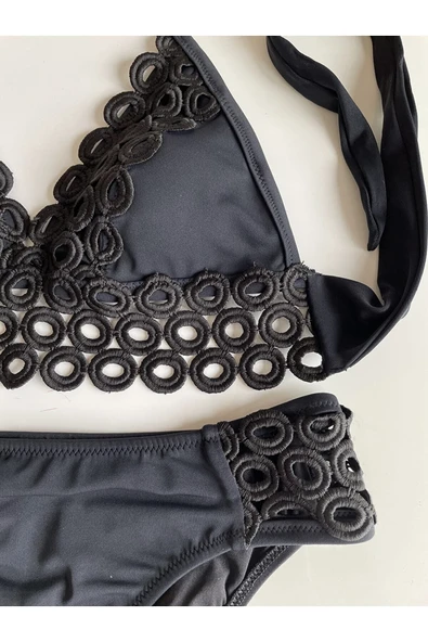 Zi Siyah Dar Kalıp Halka Örgü Detaylı Küçük Üçgen Bikini Takımı - Resim 4