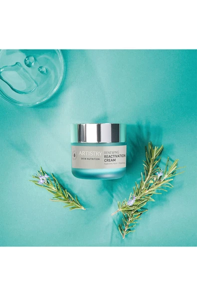 artistry Skin Nutrition Çizgi Ve Kırışıklıkların Görünümünü Azaltan Canlandırıcı Vegan Yüz Kremi ürün görseli