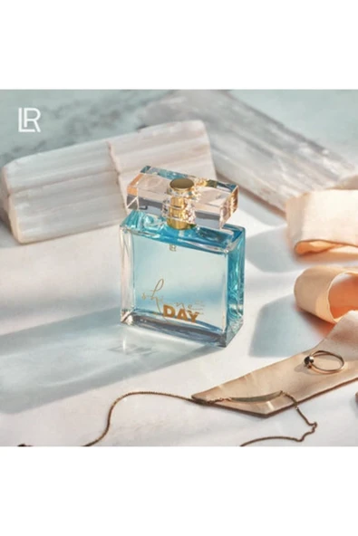 LR Shine By Day Edp Kadın Parfümü - Resim 2