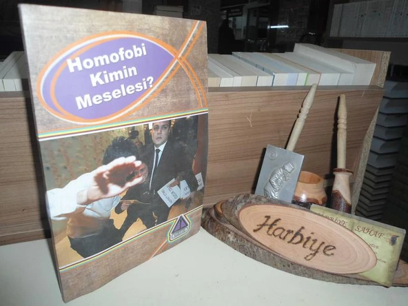 HOMOFOBİ KİMİN MESELESİ 2 (ULUSLARARASI HOMOFOBİ KARŞITI BULUŞMA) ürün görseli