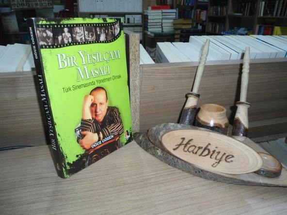 BİR YEŞİLÇAM MASALI - TÜRK SİNEMASINDA YÖNETMEN OLMAK ürün görseli 1