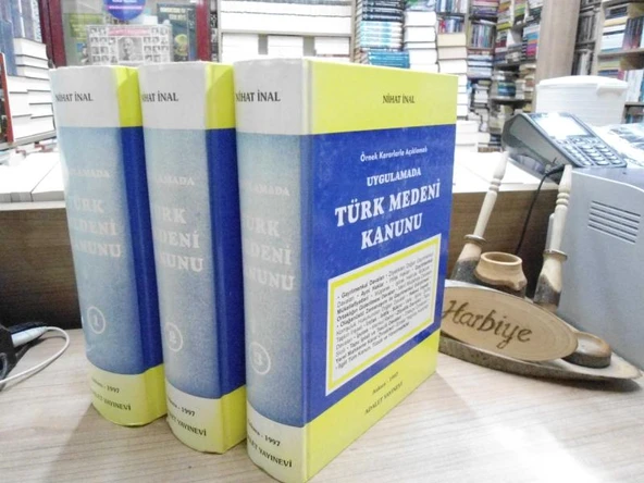 ÖRNEK KARARLARLA AÇIKLAMALI UYGULAMADA TÜRK MEDENİ KANUNU - 3 CİLT TAKIM / CİLTLİ ürün görseli