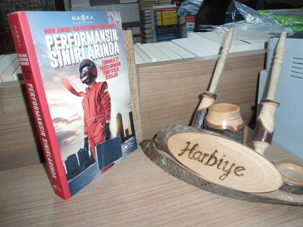 PERFORMANSIN SINIRLARINDA - FORMULA 1 YARIŞLARINDAN YÖNETİCİLİK DERSLERİ ürün görseli