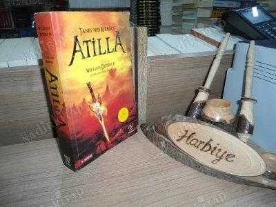 TANRI'NIN KIRBACI ATİLLA ürün görseli