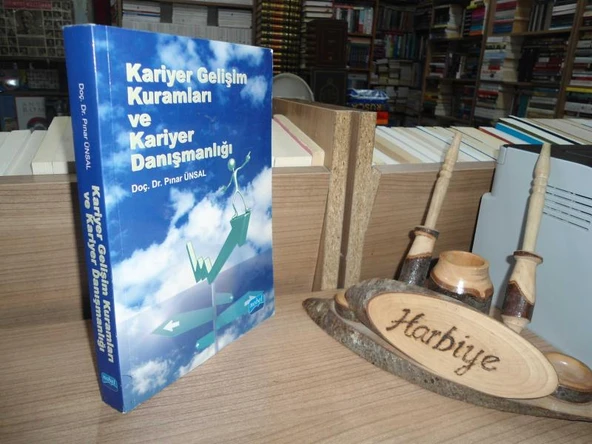 KARİYER GELİŞİM KURAMLARI VE KARİYER DANIŞMANLIĞI ürün görseli