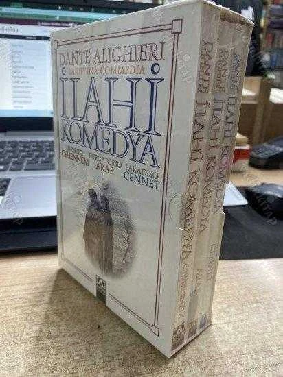 İLAHİ KOMEDYA - CENNET, CEHENNEM, ARAF - 3 CİLT TAKIM, KUTULU ürün görseli