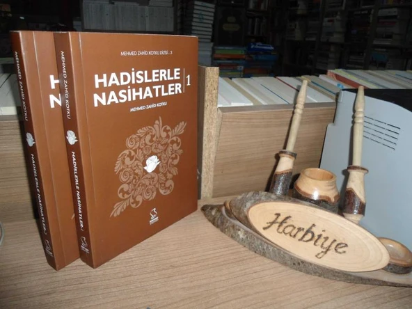HADİSLERLE NASİHATLER - 2 CİLT TAKIM ürün görseli