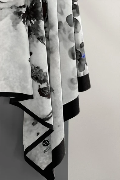 KREP ŞAL BATİK VE ÇİÇEK DESENLİ SİYAH - SAKS RENKLİ 70X190 KIRIŞMAZ ŞAL İTALYAN DİKİŞLİ - Resim 4