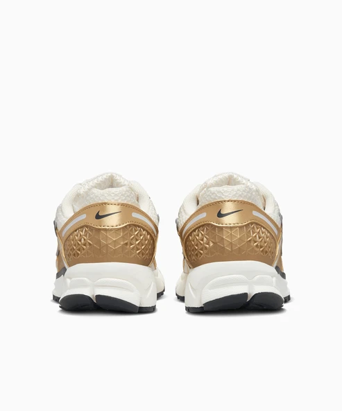 Nike Zoom Vomero 5    HF7723-001 - Resim 4