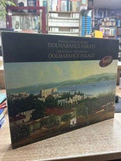 BOĞAZİÇİNDEKİ MÜCEVHER DOLMABAHÇE SARAYI - THE JEWEL ON THE BOSPHORUS DOLMABAHÇE PALACE / CİLTLİ, KUTULU ürün görseli