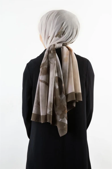 KREP ŞAL BATİK VE ÇİÇEK DESENLİ KAHVERENGİ - SOMON RENKLİ 70X190 KIRIŞMAZ ŞAL İTALYAN DİKİŞLİ ürün görseli