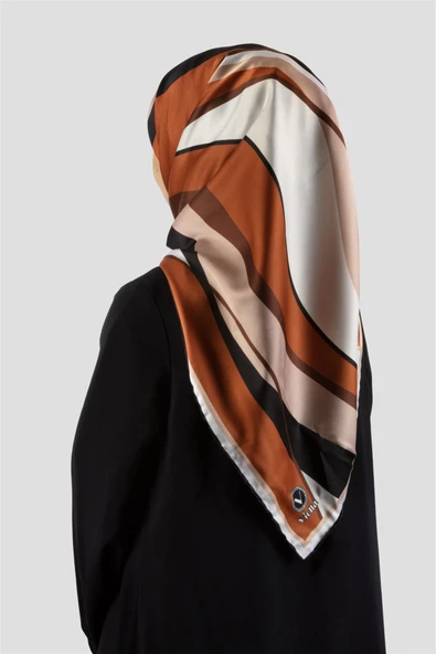 Rayon Modern Dalgalı Çizgi Desenli Taba Renkli 90x90 Dikim Şekli : El Dikişi Eşarp (İpek İçermez) ürün görseli