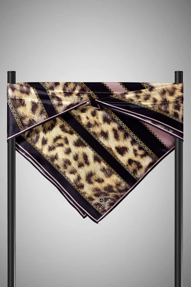 %100 Twill İpek Leopar Desenli Pudra - Siyah Renkli 90x90 Eşarp Dikim Şekli : El Dikişi - Resim 3