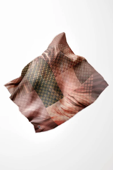 Twill Geometrik Desenli Bakır Renkli 90x90 Eşarp (İpek İçermez) Kenar Dikiş Şekli El Dikişli - Resim 4