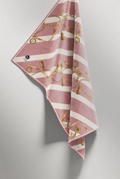 Twill Çizgili Kemer ve Zinci Desenli Pudra Renkli 90x90 Eşarp (İpek İçermez) Kenar Dikiş Şekli El Dikişli - Resim 5