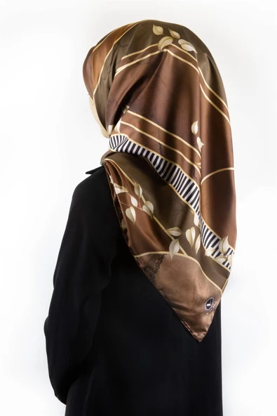 Twill Yapraklı Ve Geometrik Desenli Taba Renkli 90x90 Eşarp (İpek İçermez) Kenar Dikiş Şekli El Dikişli ürün görseli