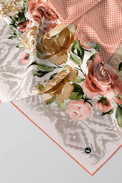 Twill Çiçek Desenli Somon Renkli 90x90 Eşarp (İpek İçermez) Kenar Dikiş Şekli El Dikişli ürün görseli
