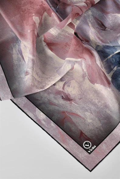 Twill Sulu Boyalı Çiçek Desenli Pudra Renkli 90x90 Eşarp (İpek İçermez) Kenar Dikiş Şekli El Dikişli - Resim 2