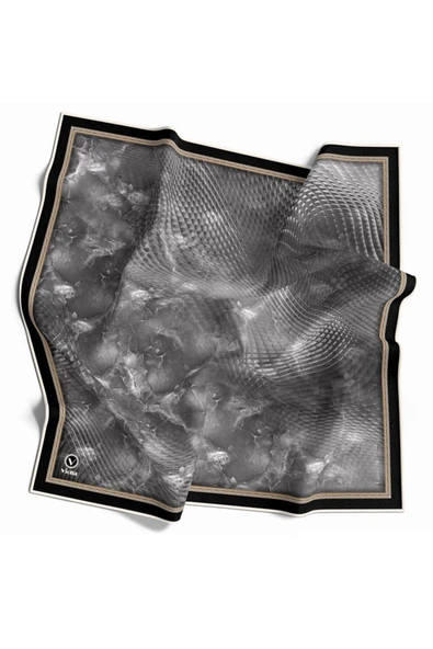 Twill Batik Desenli Siyah Renkli 90x90 Eşarp (İpek İçermez) Kenar Dikiş Şekli El Dikişli ürün görseli