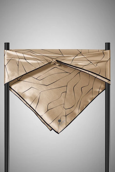 %100 Twill İpek Çizgi Desenli Bej - Siyah Renkli 90x90 Eşarp Dikim Şekli : El Dikişi - Resim 3