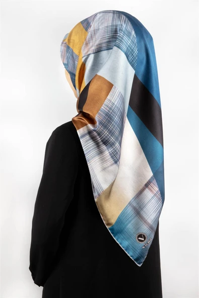 Twill Geometrik Desenli İndigo Renkli 90x90 Eşarp (İpek İçermez) Kenar Dikiş Şekli El Dikişli ürün görseli