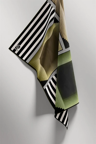 Twill Geometrik Desenli Haki Renkli 90x90 Eşarp (İpek İçermez) Kenar Dikiş Şekli El Dikişli - Resim 4