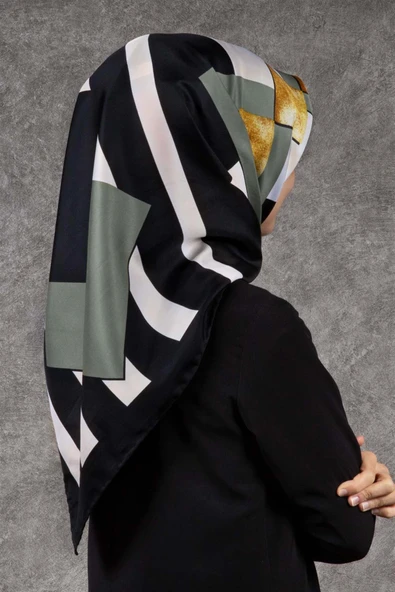 Twill Çizgili ve Gold Desenli Siyah - Haki Renkli 90x90 Eşarp (İpek İçermez) Kenar Dikiş Şekli El Dikişli ürün görseli