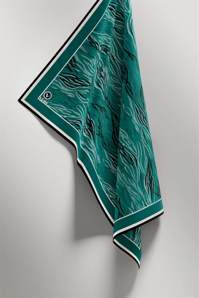 Twill Soyut Çizgi Desenli Petrol Yeşili Renkli 90x90 Eşarp (İpek İçermez) Kenar Dikiş Şekli El Dikişli - Resim 4