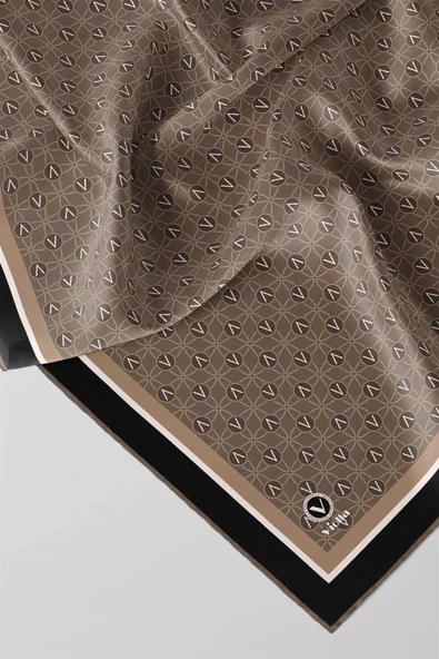 Twill V Desenli Sütlükahve Renkli 90x90 Eşarp (İpek İçermez) Dikim Şekli : El Dikişi - Resim 2