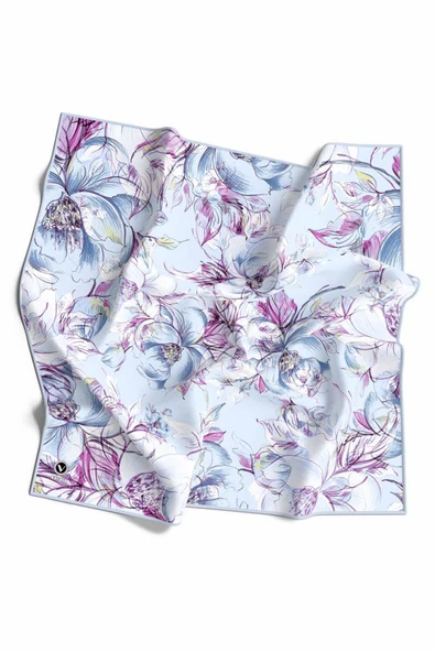 Rayon Güllerin İçinden Desenli Bebe Mavisi Renkli 90x90 Eşarp (İpek İçermez) Kenar Dikiş Şekli El Dikişli ürün görseli