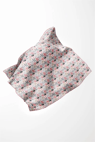 Twill Renkli Çiçek Desenli Pudra Renkli 90x90 Eşarp (İpek İçermez) Kenar Dikiş Şekli El Dikişli - Resim 3