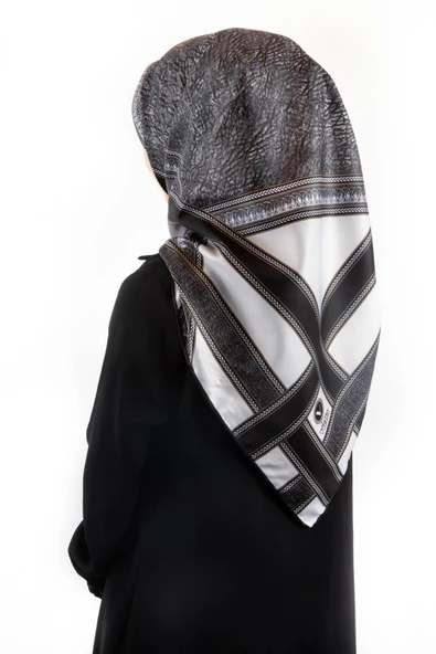 Twill Bordür Taş Desenli Gri Renkli 90x90 Eşarp (İpek İçermez) Kenar Dikiş Şekli El Dikişli ürün görseli