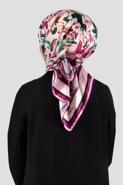 Rayon Çiçek Desenli Mürdüm Renkli 90x90 Dikim Şekli : El Dikişi Eşarp (İpek İçermez) ürün görseli