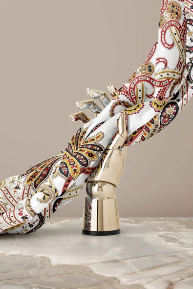 %100 Twill İpek Şal Desenli Siyah - Krem Renkli 90x90 Eşarp Dikim Şekli : El Dikişi - Resim 5