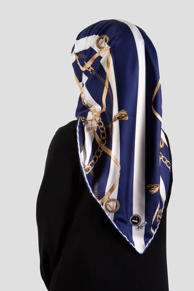 Twill Çizgili Kemer ve Zinci Desenli Krem Renkli 90x90 Eşarp (İpek İçermez) Kenar Dikiş Şekli El Dikişli ürün görseli