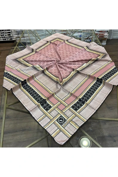 Twill Gold Bordürlü Geometrik Desenli Pudra Renkli 90x90 Eşarp (İpek İçermez) Kenar Dikiş Şekli El Dikişli - Resim 6