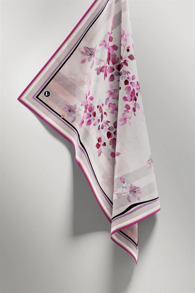 Twill Çiçek Desenli Mürdüm Renkli 90x90 Eşarp (İpek İçermez) Kenar Dikiş Şekli El Dikişli - Resim 4