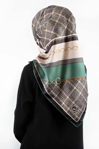 Twill Kemer ve Zincir Detaylı Ekose Desenli Petrol Yeşili Renkli 90x90 Eşarp (İpek İçermez) Kenar Dikiş Şekli El Dikişli ürün görseli