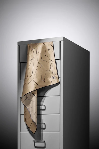 %100 Twill İpek Çizgi Desenli Bej - Siyah Renkli 90x90 Eşarp Dikim Şekli : El Dikişi - Resim 6