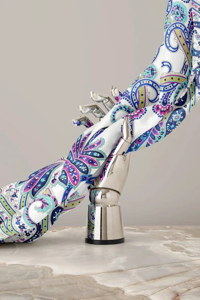 %100 Twill İpek Şal Desenli Krem - Saks Renkli 90x90 Eşarp Dikim Şekli : El Dikişi - Resim 6