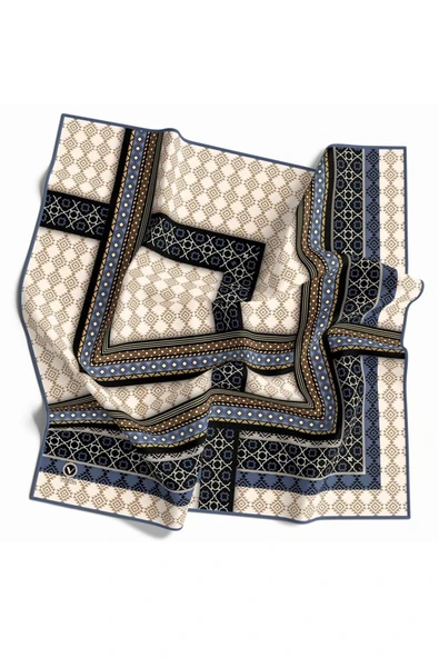 Twill Etnik Desenli Bebe Mavisi Renkli 90x90 Eşarp (İpek İçermez) Kenar Dikiş Şekli El Dikişli ürün görseli