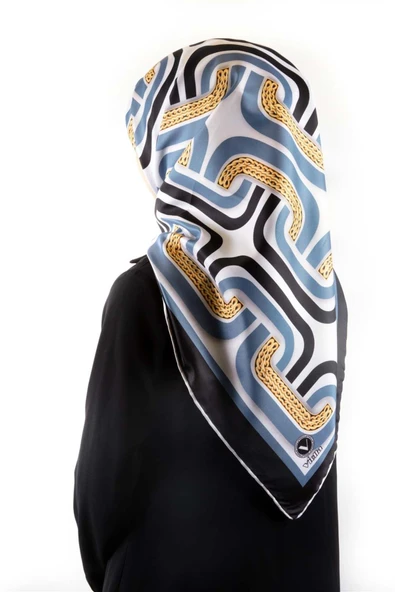 Twill Geometrik Zincir Desenli İndigo Renkli 90x90 Eşarp (İpek İçermez) Kenar Dikiş Şekli El Dikişli ürün görseli