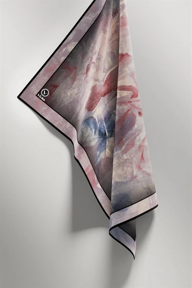 Twill Sulu Boyalı Çiçek Desenli Pudra Renkli 90x90 Eşarp (İpek İçermez) Kenar Dikiş Şekli El Dikişli - Resim 4