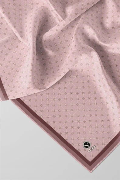 Twill Monogram Desenli Pudra Renkli 90x90 Eşarp (İpek İçermez) Kenar Dikiş Şekli El Dikişli - Resim 2