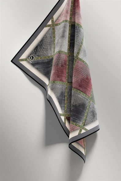 Twill Geometrik Desenli Pudra Renkli 90x90 Eşarp (İpek İçermez) Kenar Dikiş Şekli El Dikişli - Resim 5