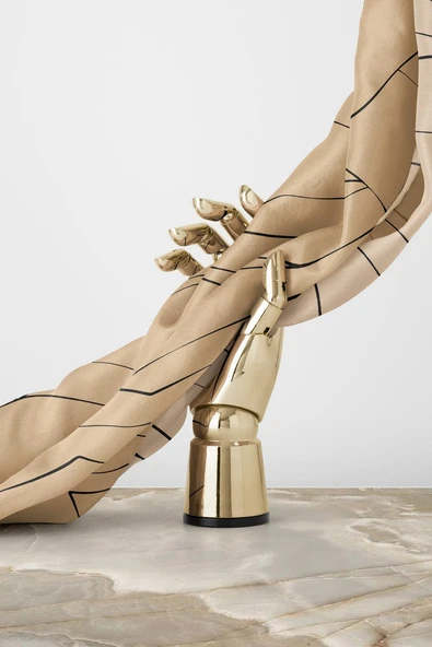 %100 Twill İpek Çizgi Desenli Bej - Siyah Renkli 90x90 Eşarp Dikim Şekli : El Dikişi - Resim 5