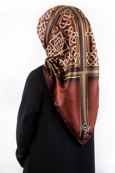 Twill Gold Çerçeveli Barok Desenli Taba Renkli 90x90 Eşarp (İpek İçermez) Kenar Dikiş Şekli El Dikişli ürün görseli 1