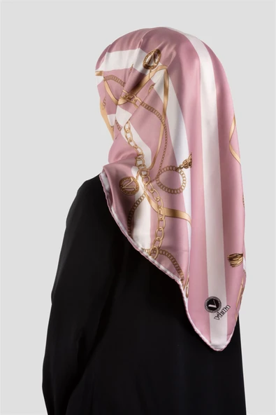 Twill Çizgili Kemer ve Zinci Desenli Pudra Renkli 90x90 Eşarp (İpek İçermez) Kenar Dikiş Şekli El Dikişli ürün görseli
