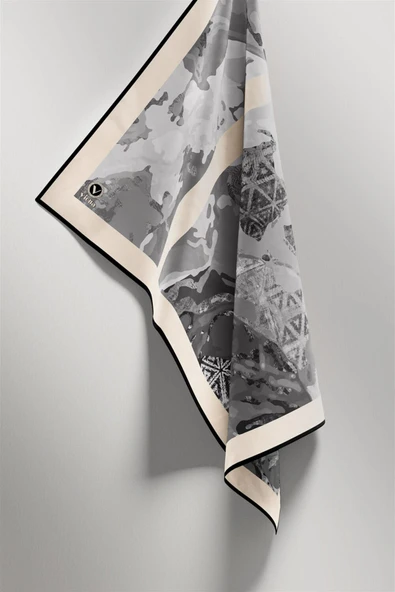 Twill Etnik ve Batik Desenli Gri Renkli 90x90 Eşarp (İpek İçermez) Dikim Şekli : El Dikişi - Resim 4